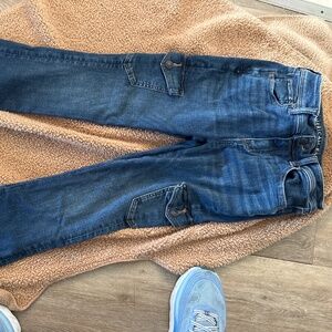 Women’s American Eagle size 14 jeans.
